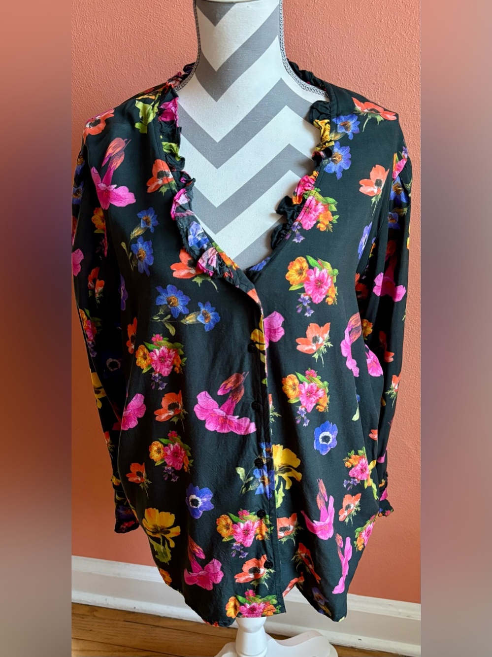Sean Collection Black Floral Ruffle V-Neck Button Blouse